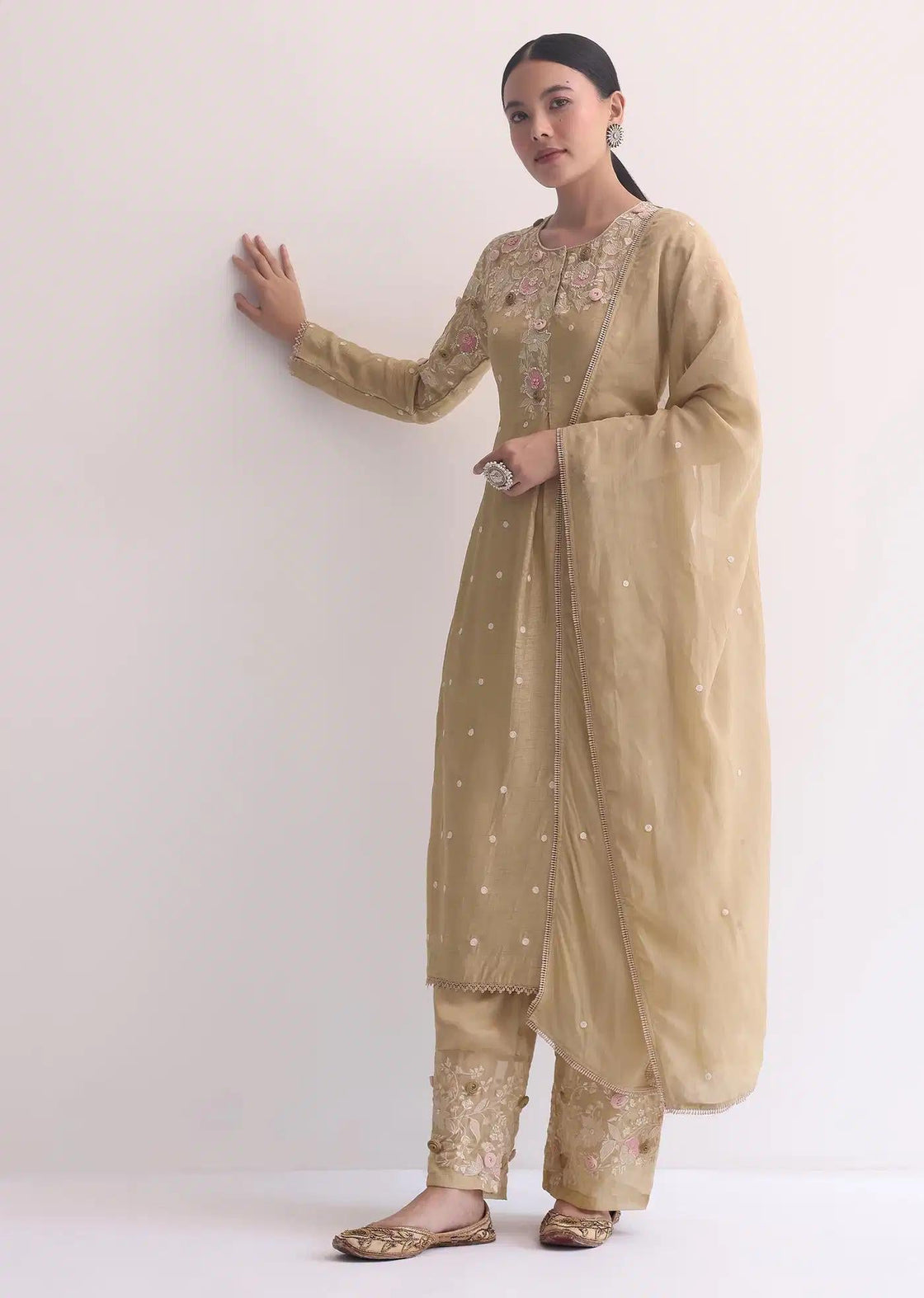 Beige Silk Tunic Trouser Ensemble Featuring 3D Floral Detailing