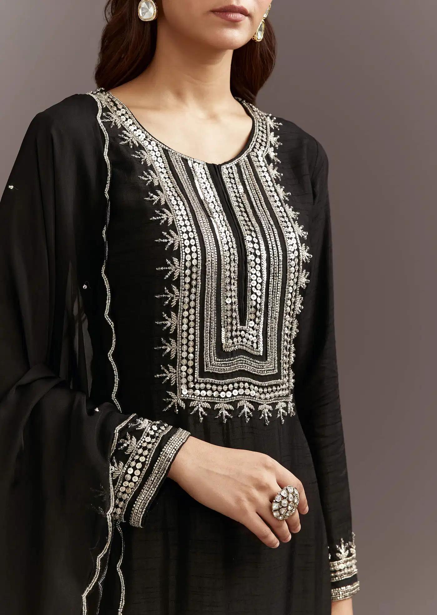 Black Beads Sequins Detailing Tunic Ensemble Featuring Organza Drape