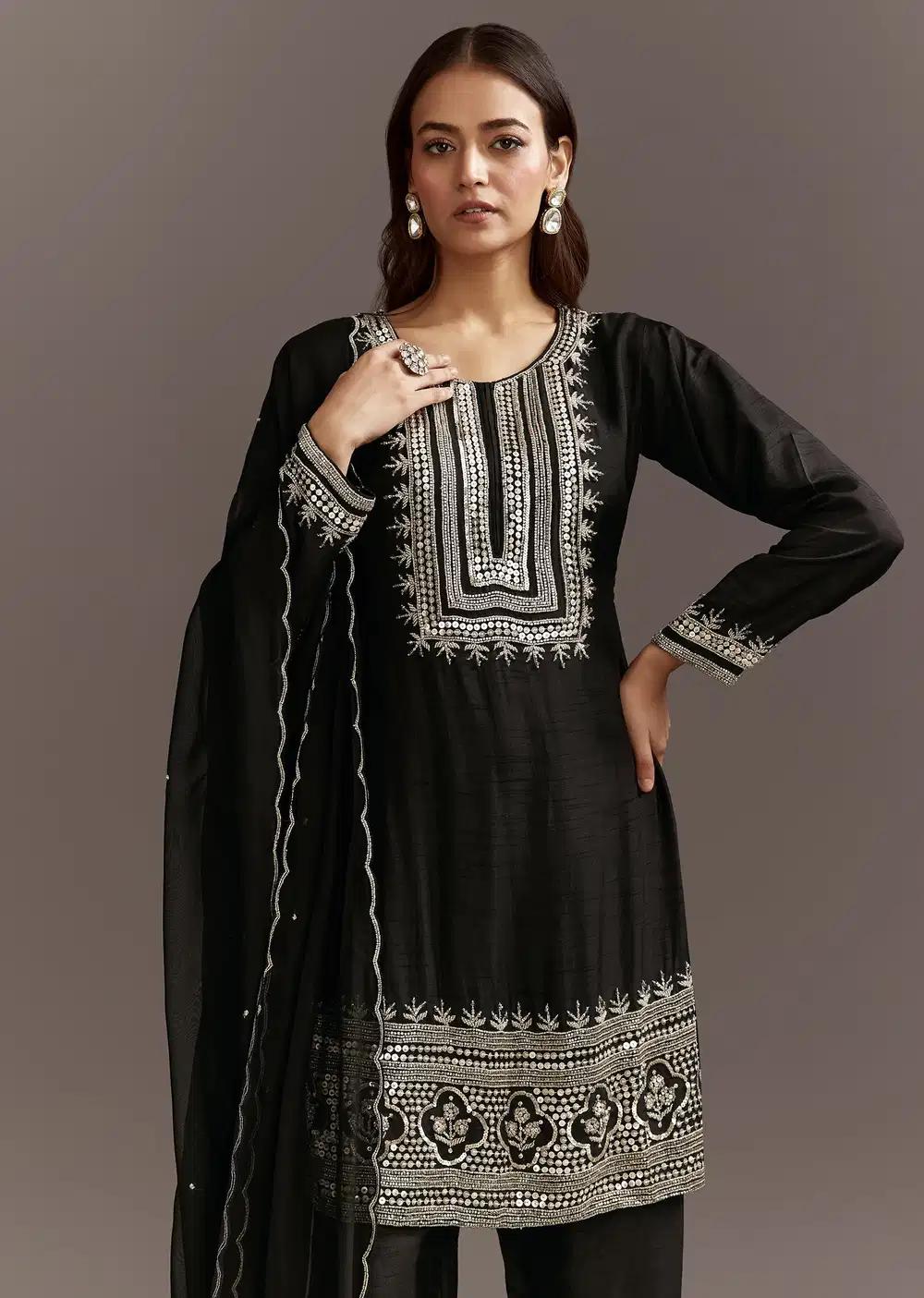 Black Beads Sequins Detailing Tunic Ensemble Featuring Organza Drape