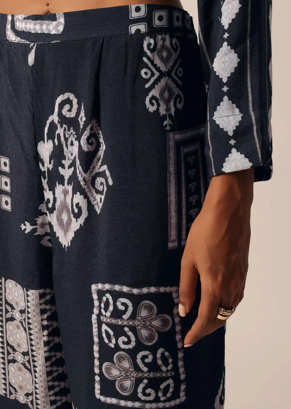 Cotton Pant Set With Printed Long Jacket In Black