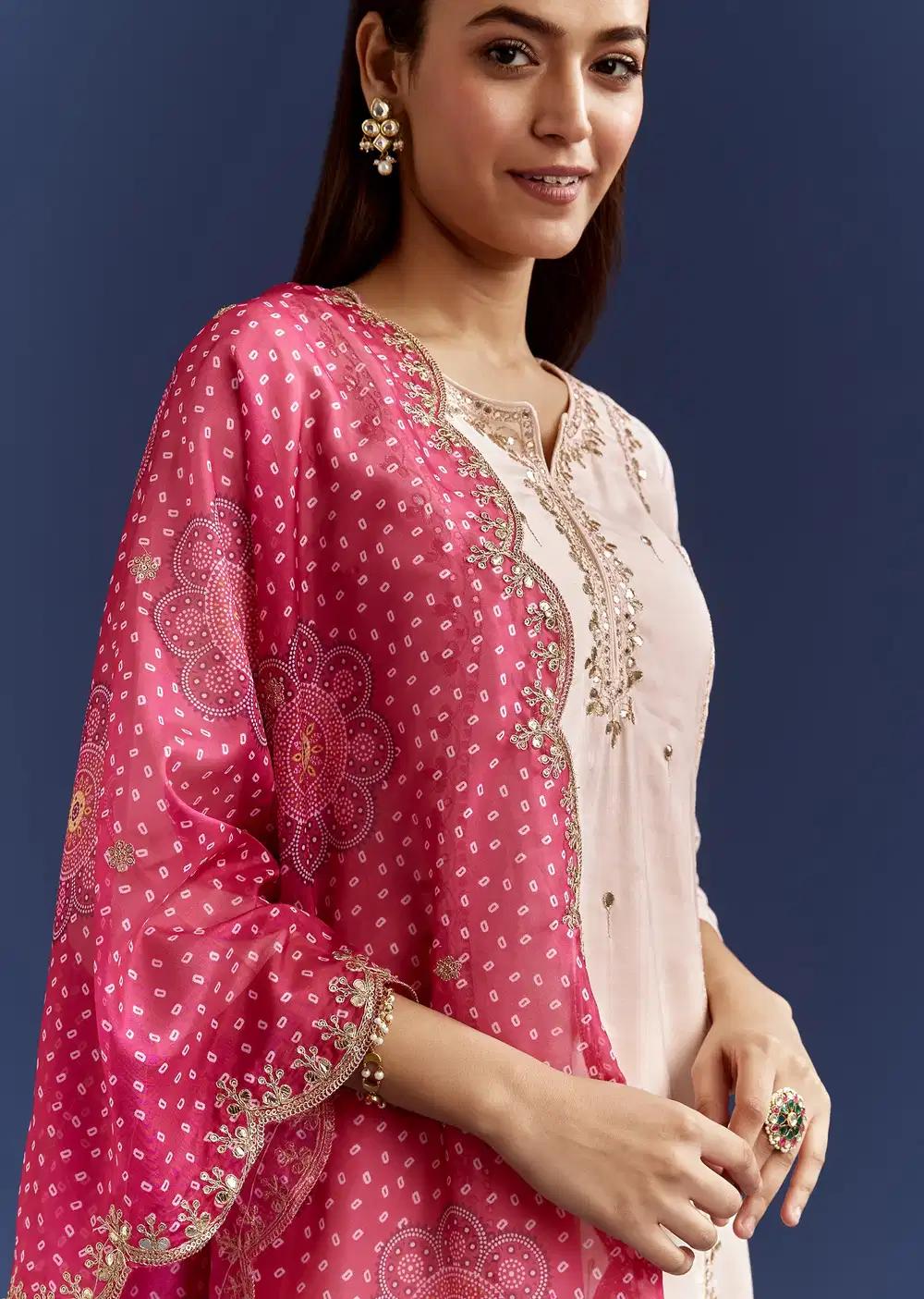Cream Dola Silk Kurta With Gotta Work And Bandhani Pink Dupatta Outfit