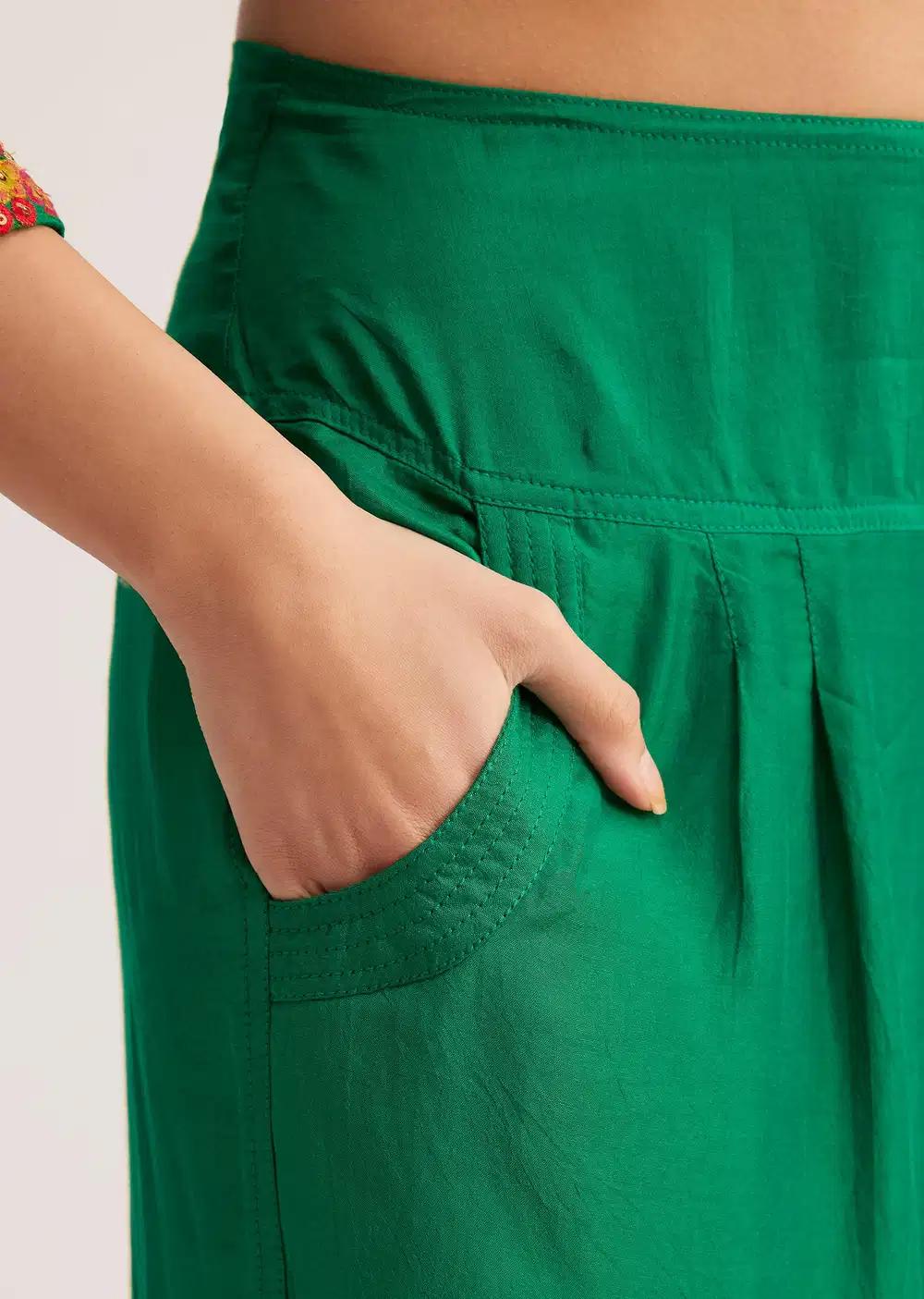 Green Silk Kurta Ensemble With Resham Embroidery And Textured Dupatta Outfit