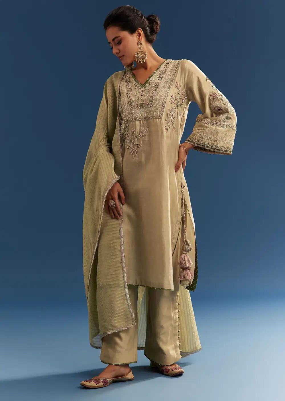 Light Green Chanderi Kurta Ensemble With Organza Dupatta And Tassel Tie Up Back Outfit