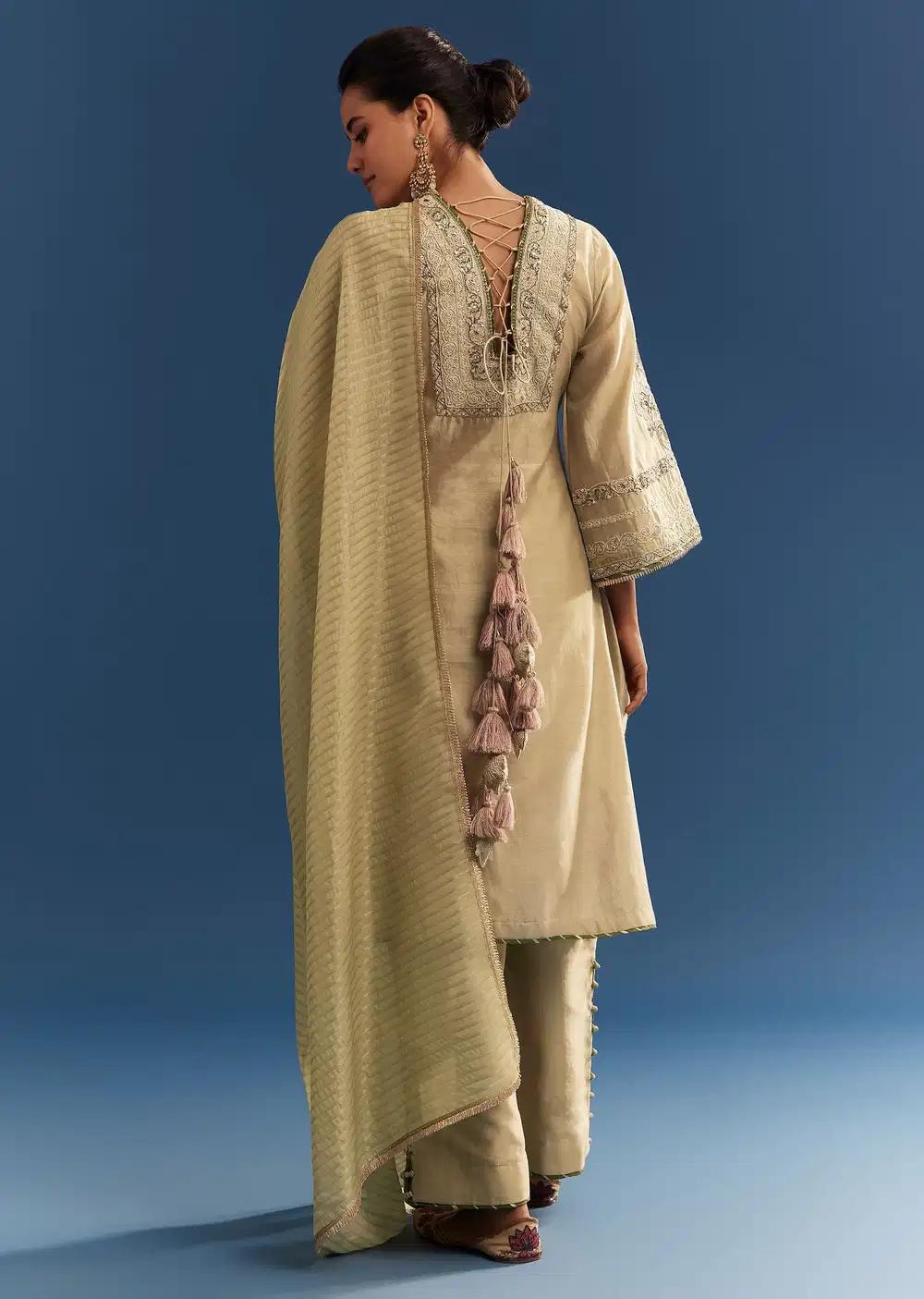Light Green Chanderi Kurta Ensemble With Organza Dupatta And Tassel Tie Up Back Outfit