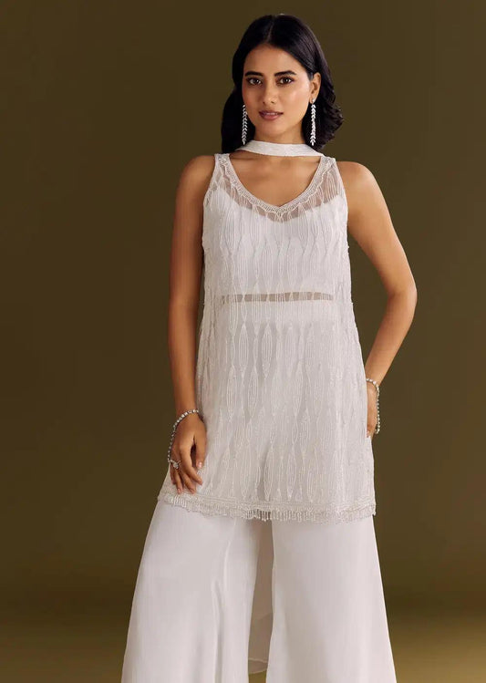 White Crepe Kurta Ensemble With Net Choker Style Dupatta Outfit