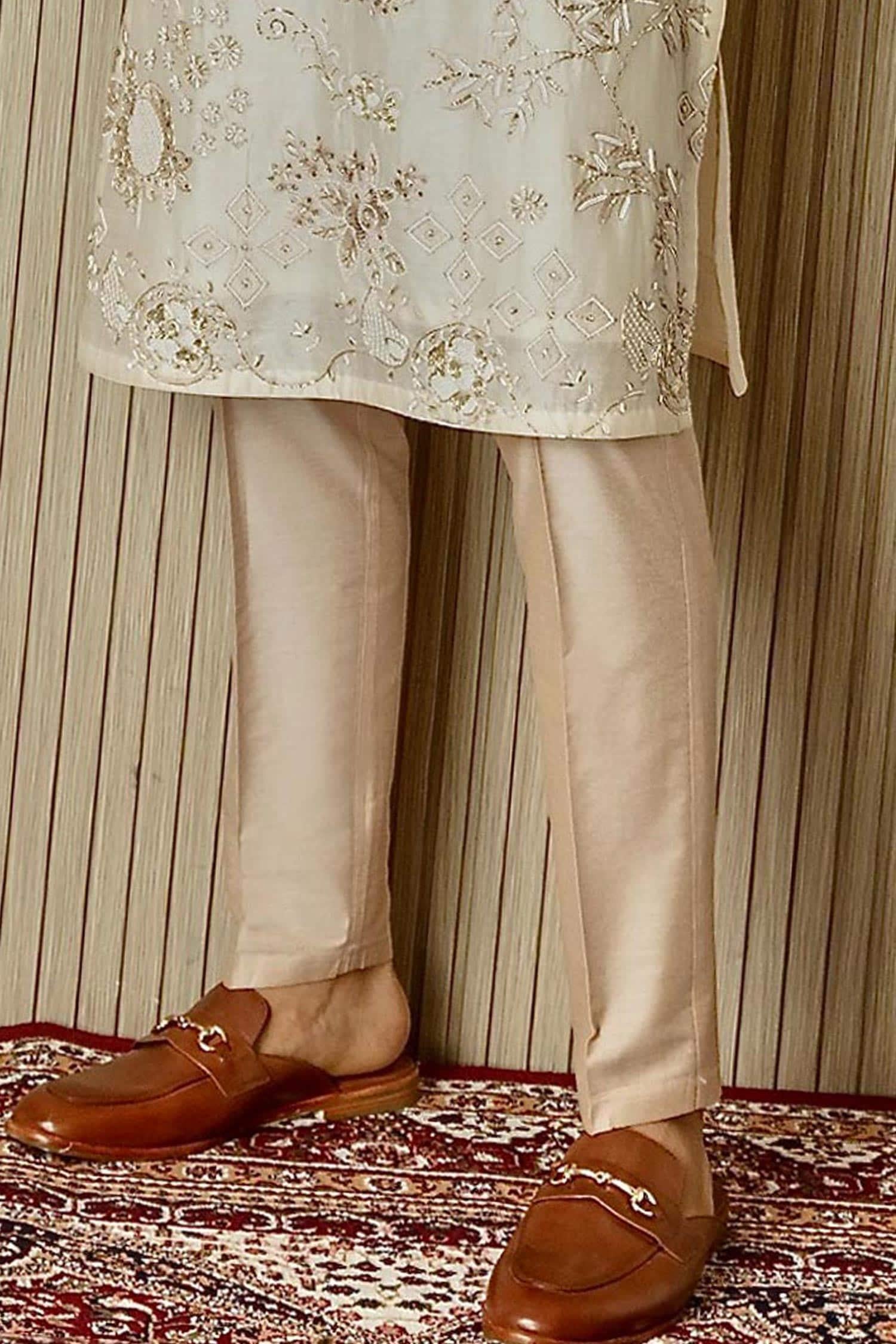 Kurta Set Cream Chanderi Silk Hand Embroidered Sequin Floral Dabka