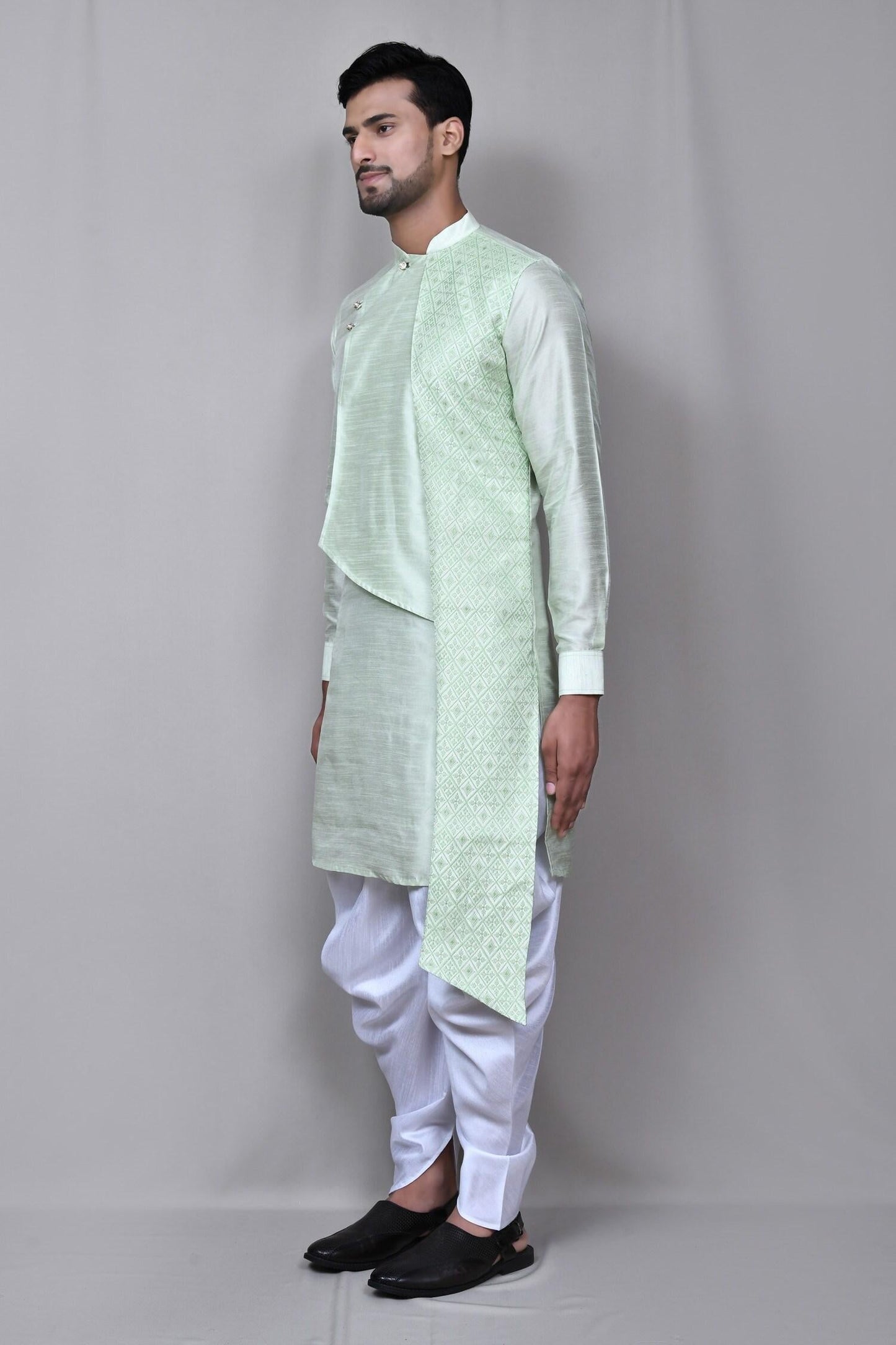 Kurta Set Green Silk Jacquard Metallic Thread Asymmetric
