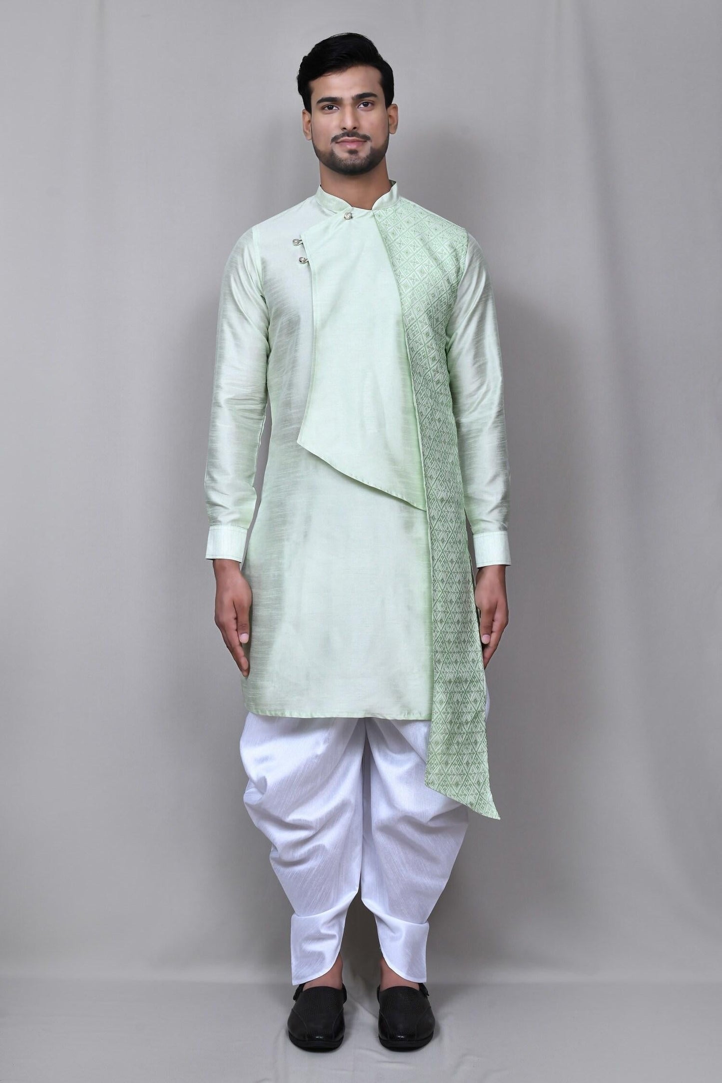 Kurta Set Green Silk Jacquard Metallic Thread Asymmetric