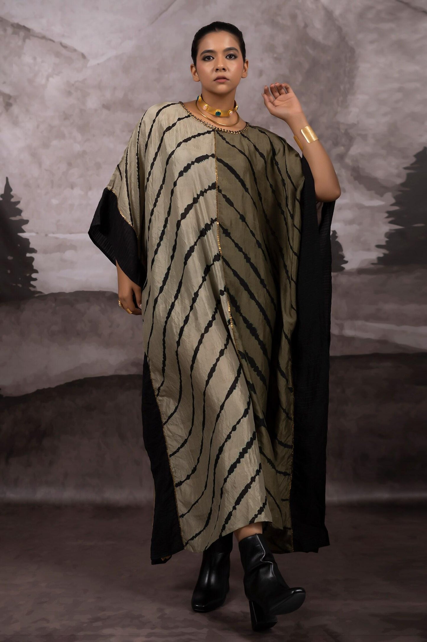 Green Silk Patchwork And Leheriya Pattern Reversible Kaftan With Rope Belt