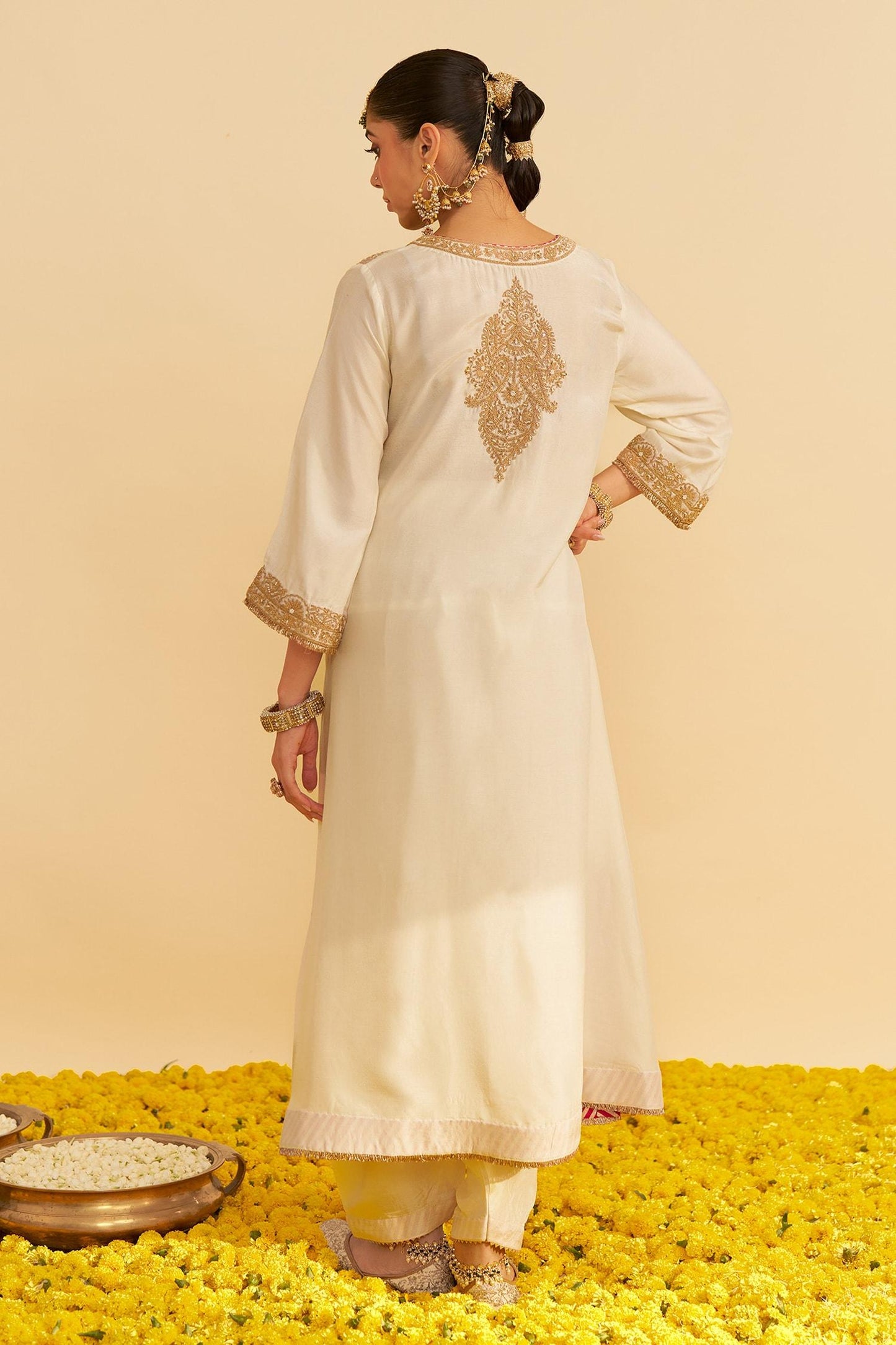 Ivory Silk Embroidery Round Neck Hiba Kaftan Set
