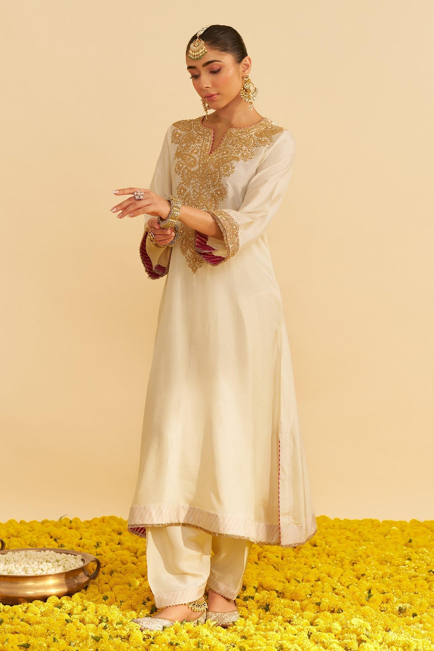 Ivory Silk Embroidery Round Neck Hiba Kaftan Set