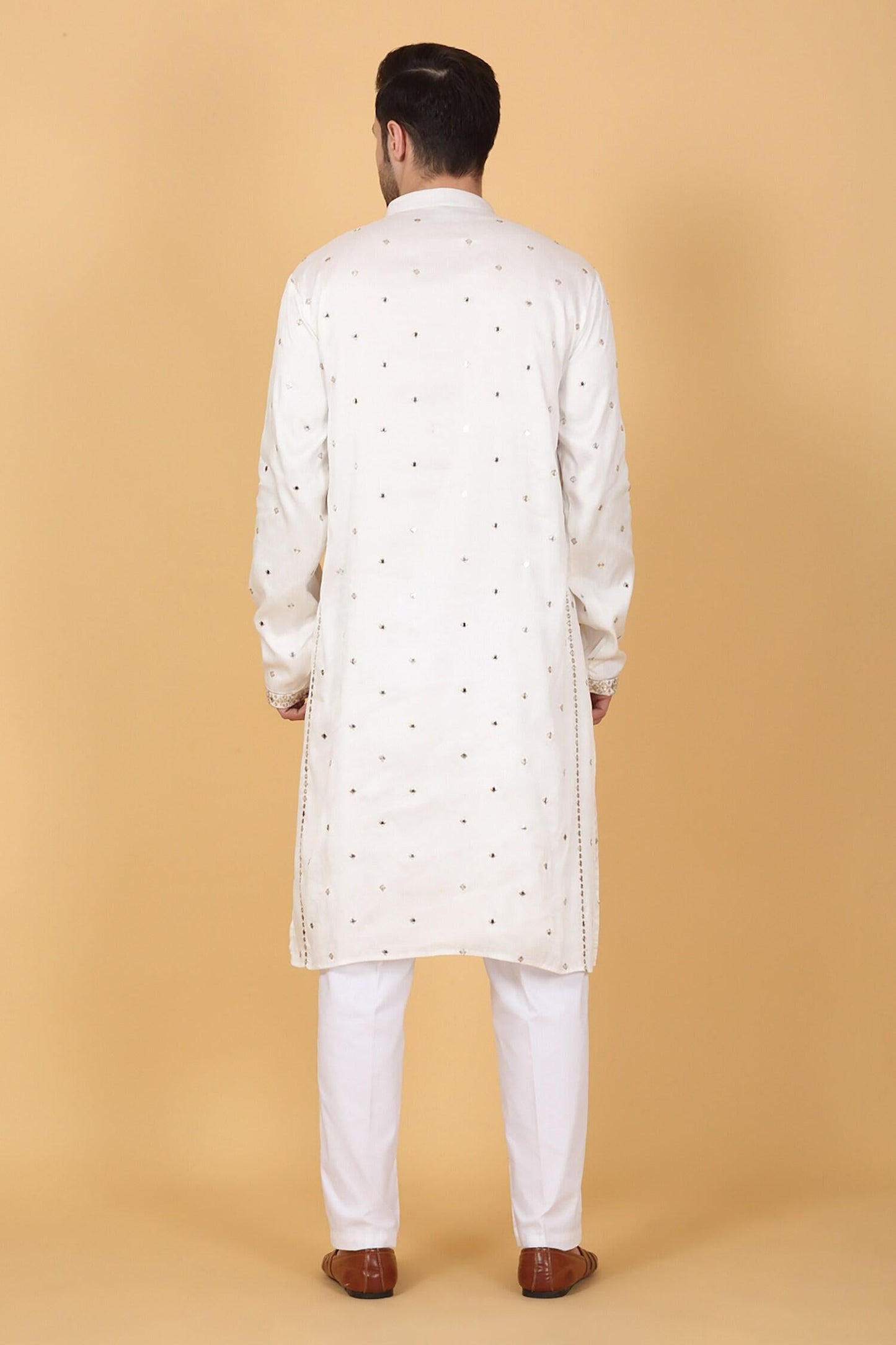 Kurta Set White Cotton Mirrors Embroidery